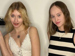 PetraAndKeeley's Video live sex cam Profile Image